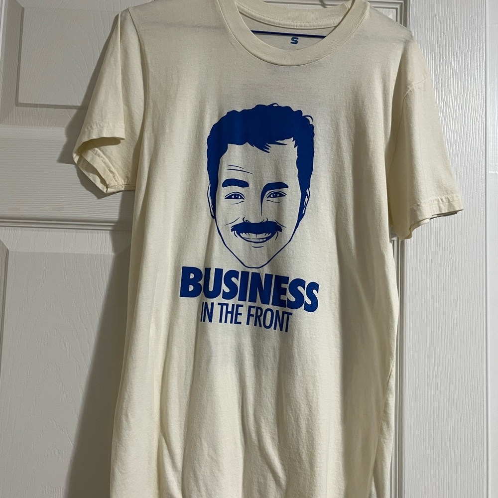 Mullet Graphic T-Shirt